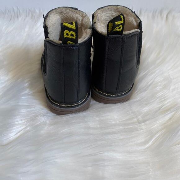 Size 24 black toddler boots - Picture 4 of 8